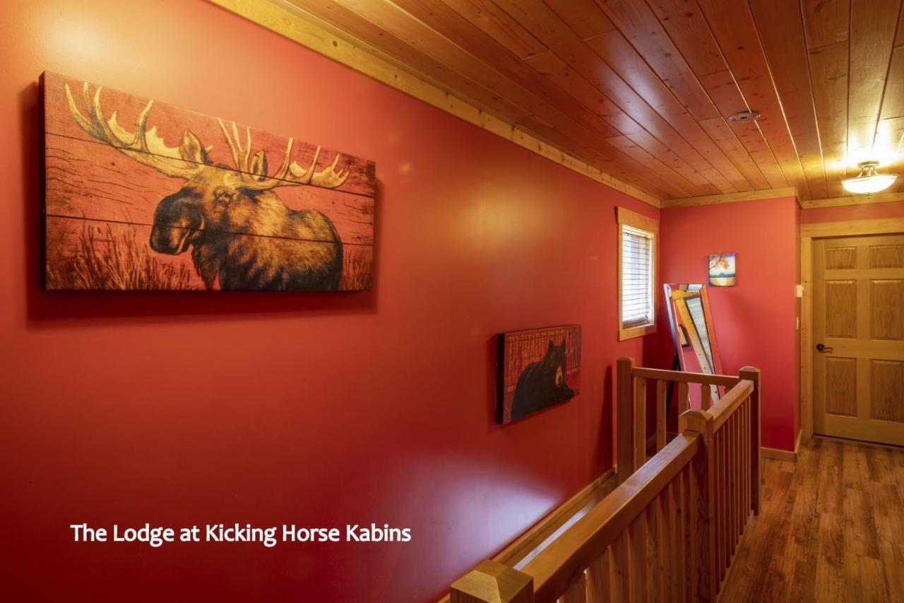 גולדן Kicking Horse Kabins מראה חיצוני תמונה