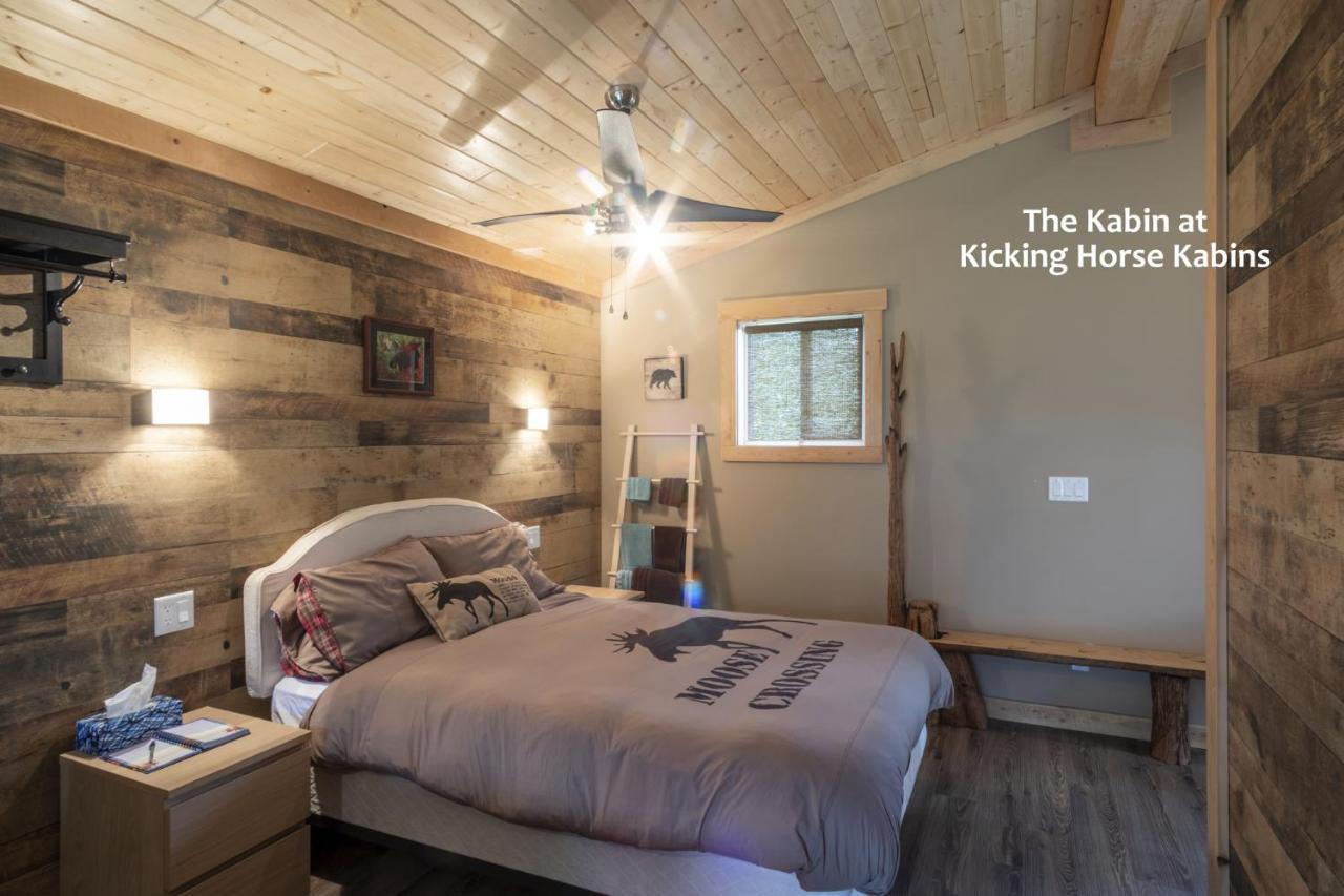 גולדן Kicking Horse Kabins מראה חיצוני תמונה