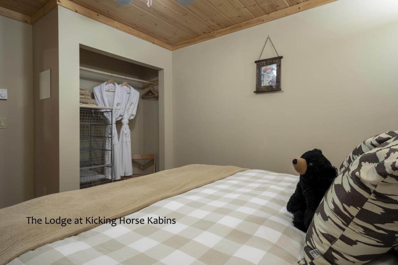 גולדן Kicking Horse Kabins מראה חיצוני תמונה